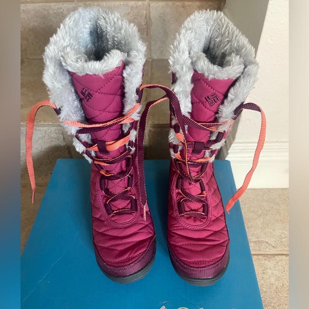 Columbia youth snow boots